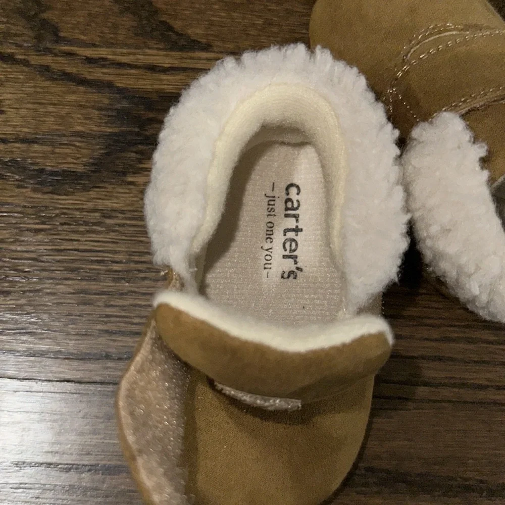 New Carters Infant Just One You Velcro Fur Soft Tan Boots 6-12 Months
